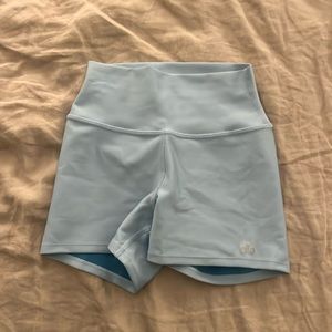 Alo yoga biker shorts size xs